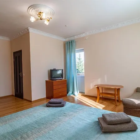 юран Hotel Skhidnytsia