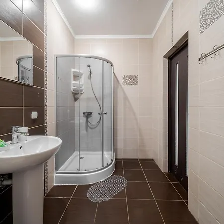 Hotel юран *