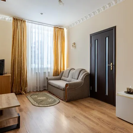 Hotel юран *