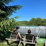 юран Otel *