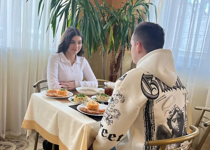 Hotel юран