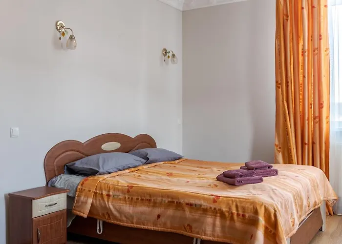 юран Hotel *
